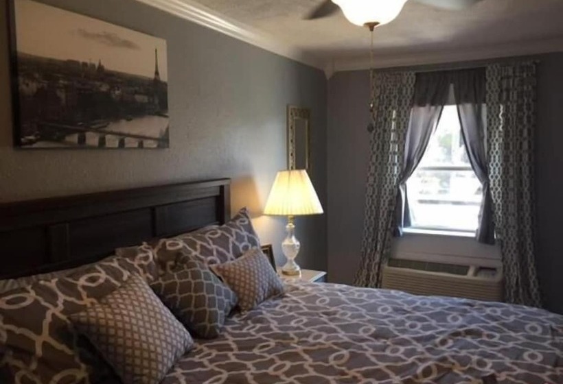 汽车旅馆  Gators Inn On The Bayou