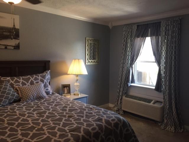 汽车旅馆  Gators Inn On The Bayou