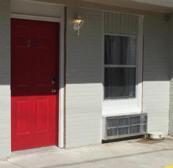 汽车旅馆  Gators Inn On The Bayou