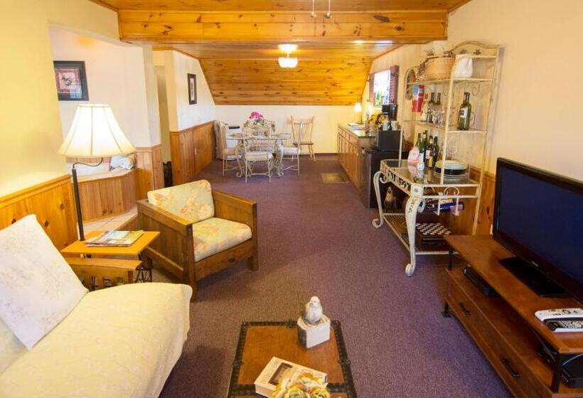 מוטל Savannah House Wine Country Inn & Cottages