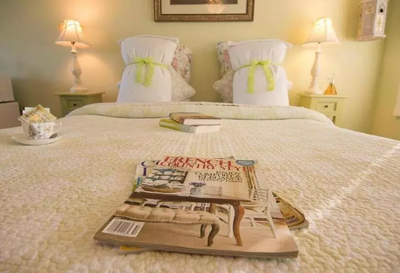 Motelli Savannah House Wine Country Inn & Cottages