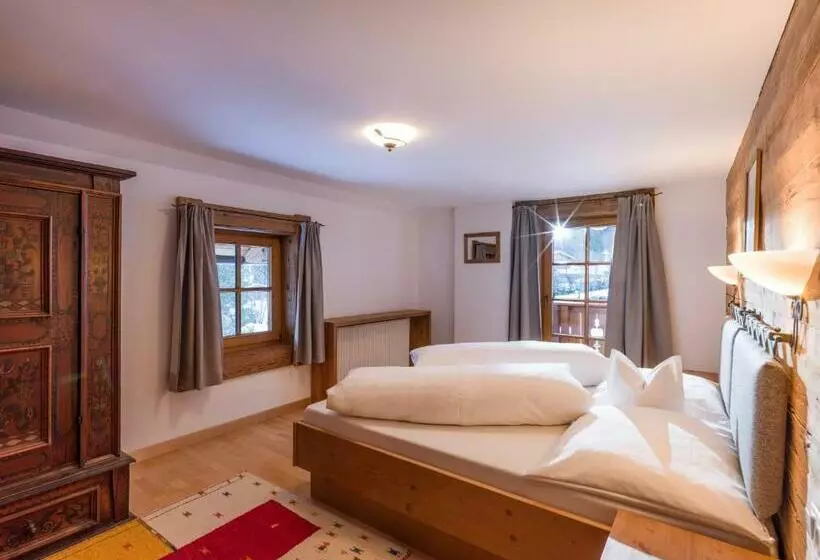 ペンション Ferienwohnungen Gästehaus Altginzling