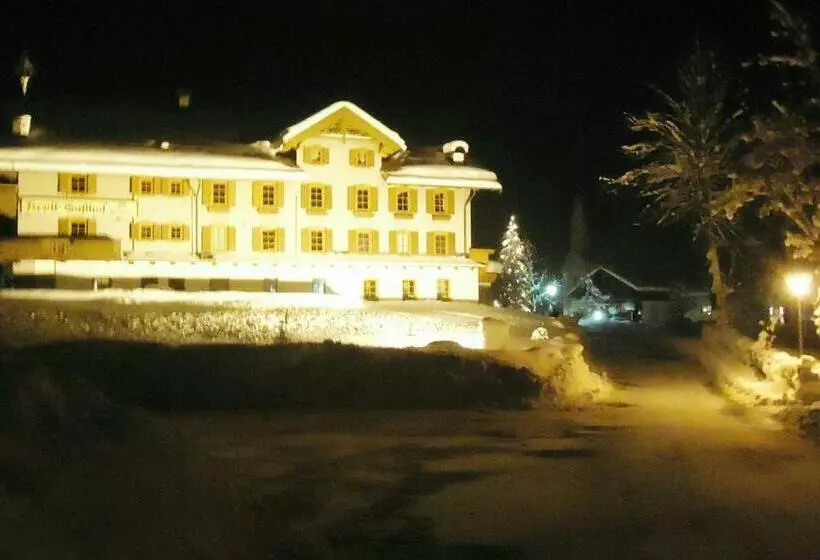 ペンション Ferienwohnungen Gästehaus Altginzling