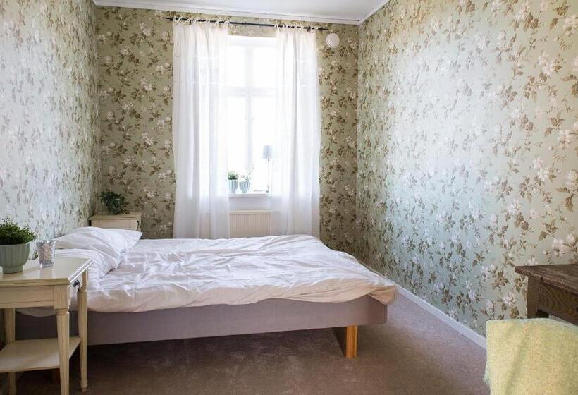 פנסיון Immeln Guest House