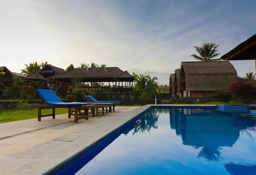 ユースホステル Mountain Resort Tetebatu By Oyo Rooms