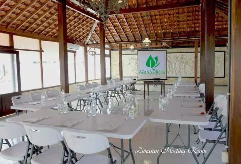 Aamiaismajoitus (B&B) Azana Green Resort Pracimantoro