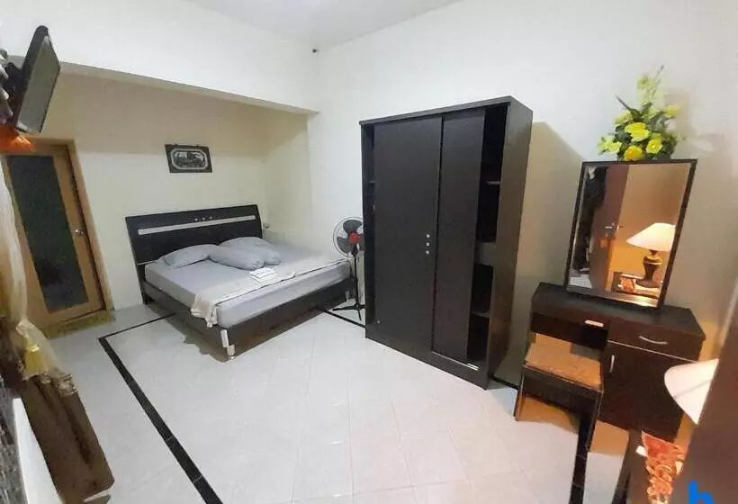 ベッドアンドブレックファースト Marry Ind Gunung Kawi Guest House Malang