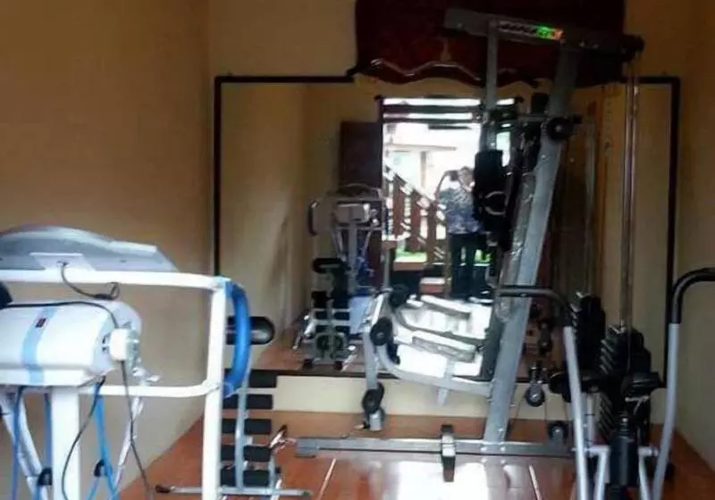 ベッドアンドブレックファースト Marry Ind Gunung Kawi Guest House Malang