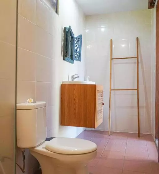 Hotelli Arton Resort & Beach Club