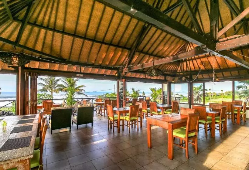 Hotelli Arton Resort & Beach Club