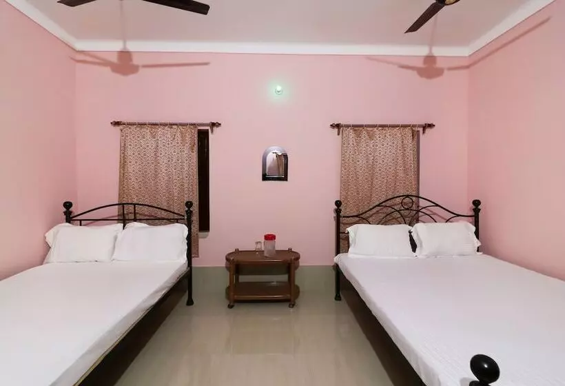 ホテル Spot On 49052 Shree Chaitanya Math Teertha Bhawan