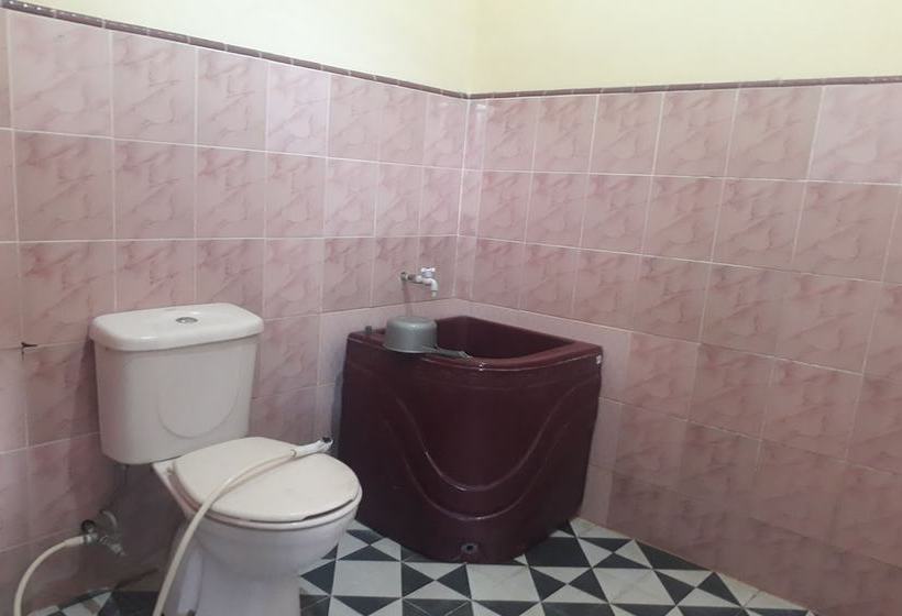 فندق صغير Bambu Hotel By Oyo Rooms