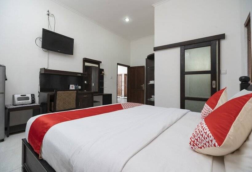 旅馆 Panen House By Oyo Rooms