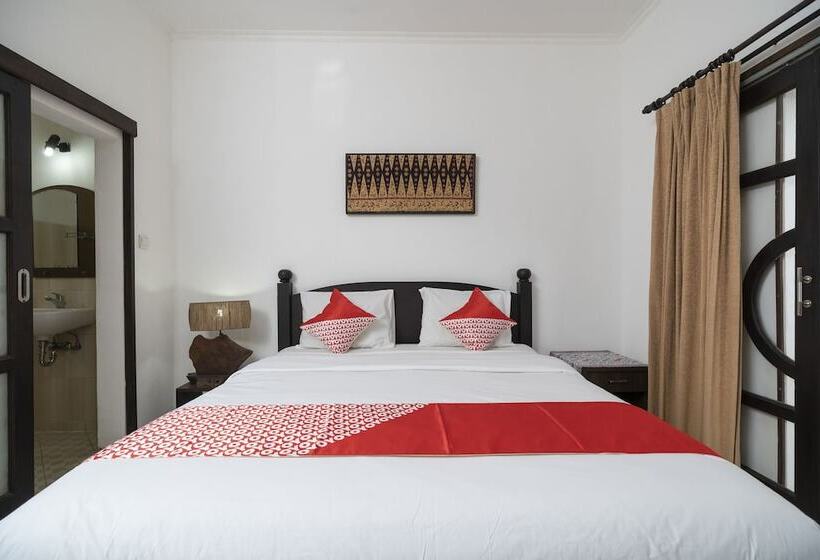 旅馆 Panen House By Oyo Rooms