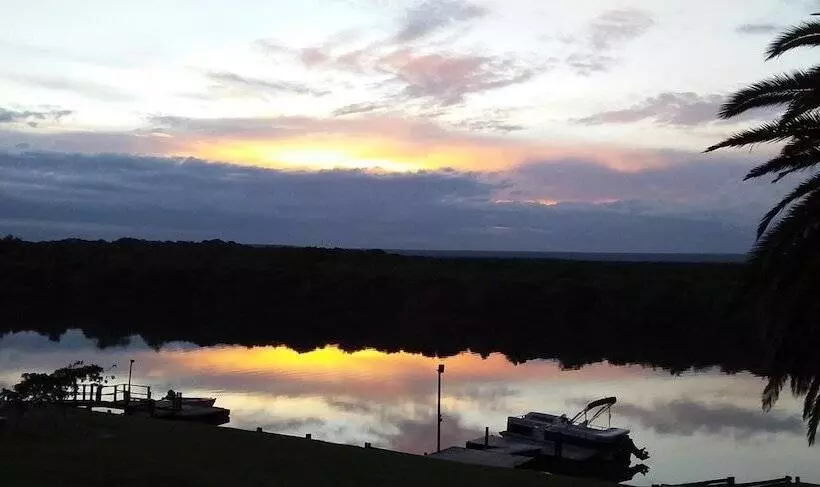 ベッドアンドブレックファースト Addo Riverside Villa