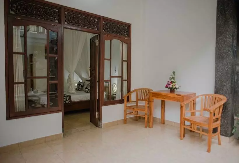ベッドアンドブレックファースト Artha Dewata Home Stay