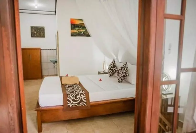 ベッドアンドブレックファースト Artha Dewata Home Stay