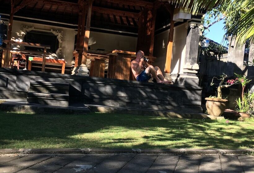 مبيت وإفطار El Homestay Bali