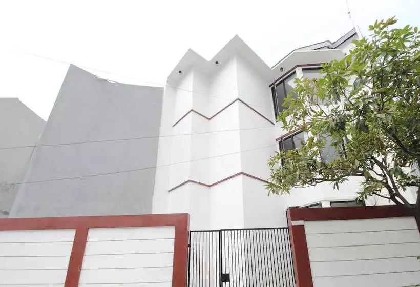 هتل Airy Eco Syariah Sunter Agung Taman Nyiur Sembilan 26 Jakarta