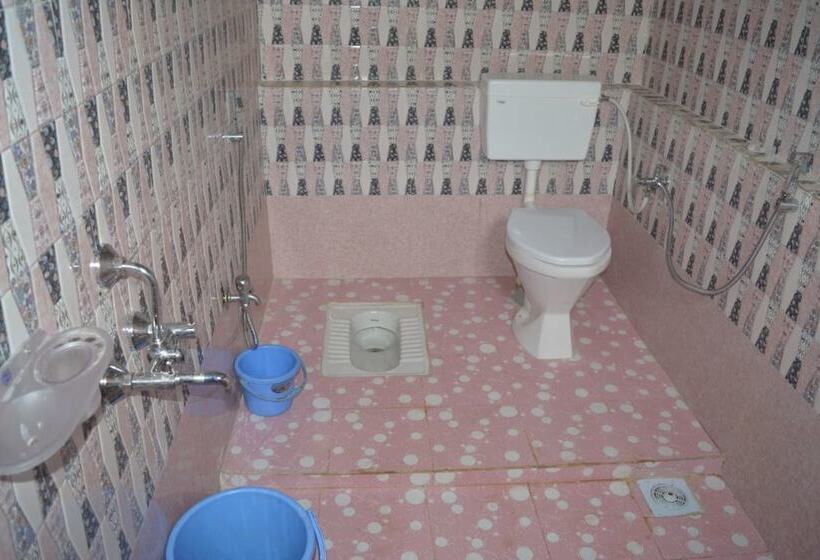 酒店 Atharv Resort