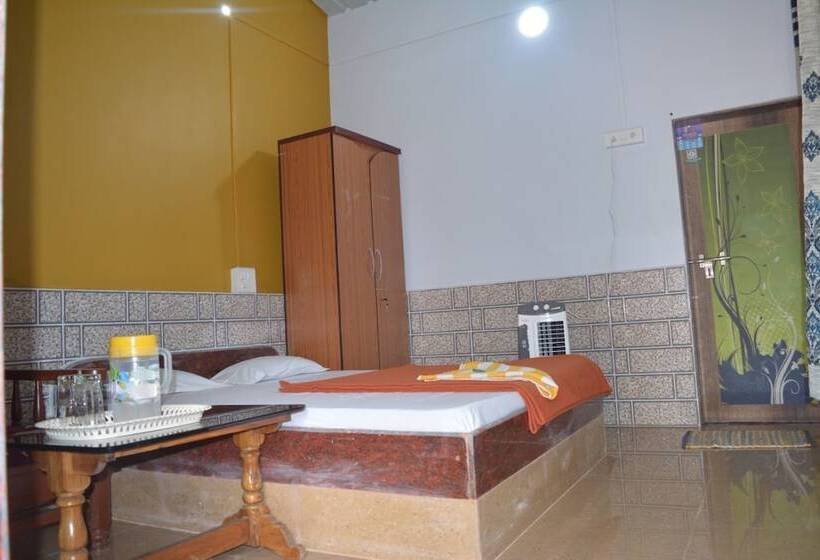 酒店 Atharv Resort