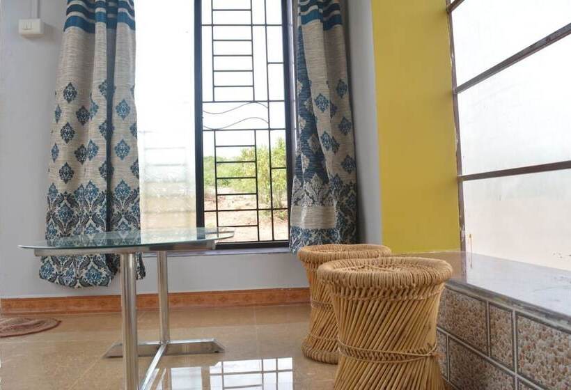 酒店 Atharv Resort