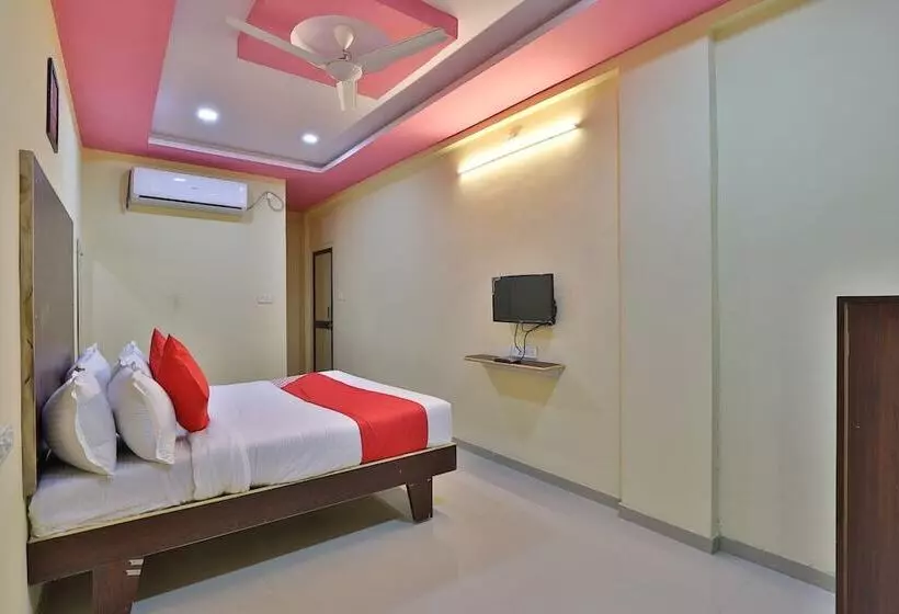 Hotelli D K Guest House By Oyo Rooms