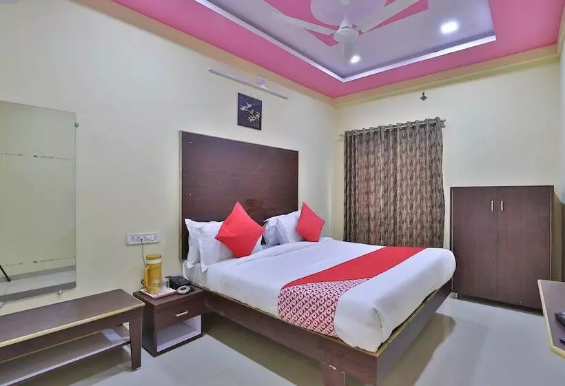 Hotelli D K Guest House By Oyo Rooms