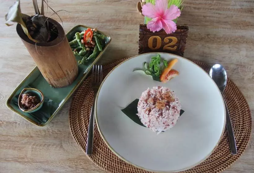 Hotelli De Klumpu Bali Eco Tradi Stay