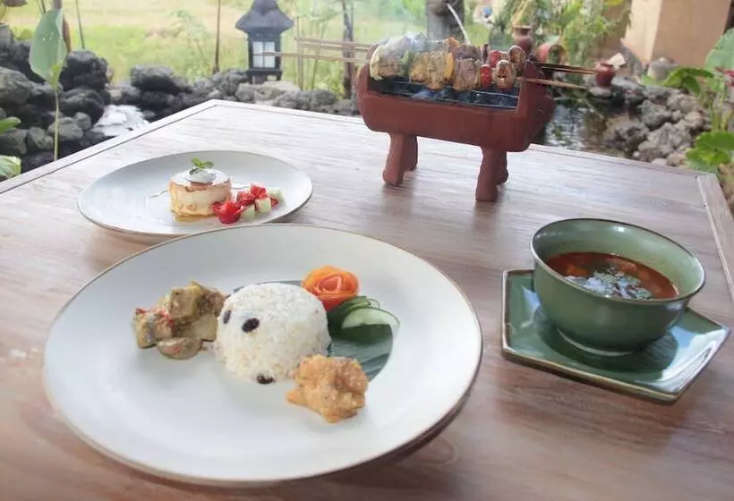 Hotelli De Klumpu Bali Eco Tradi Stay