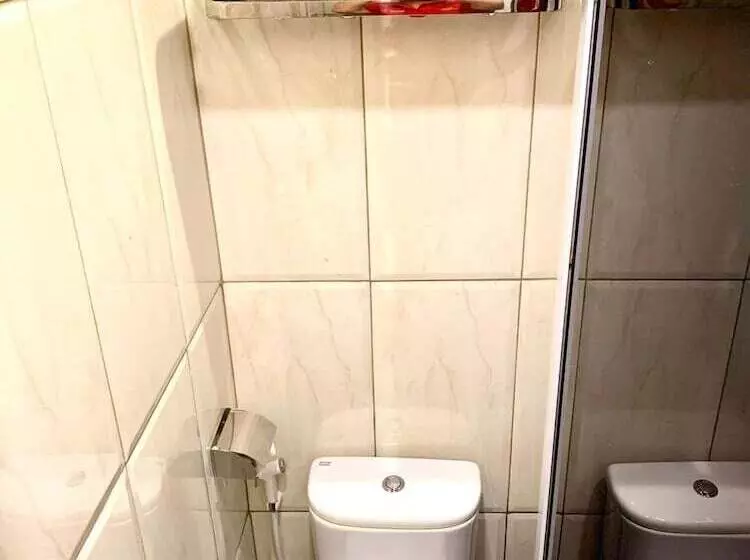 Hotelli Front One Cabin Sunter