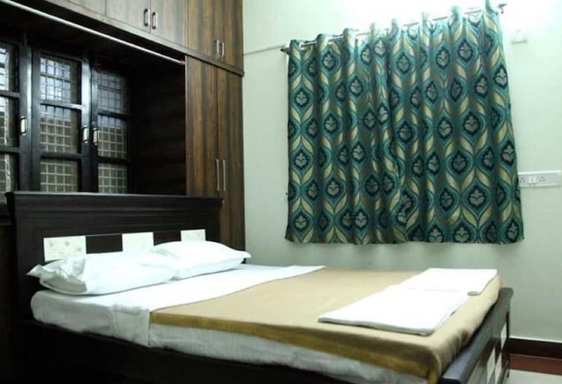 فندق Lotus Grand