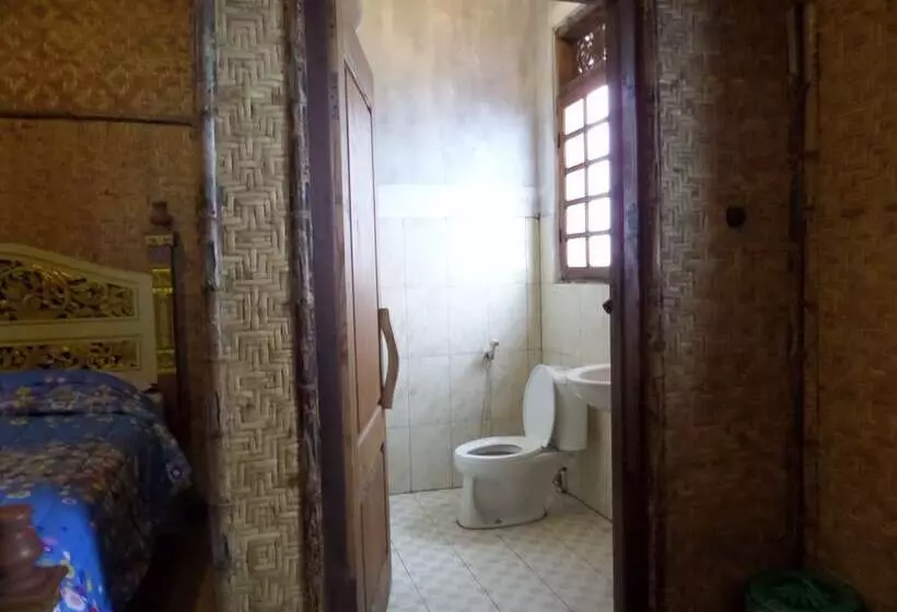 Hotelli Pondok Wisata Adas