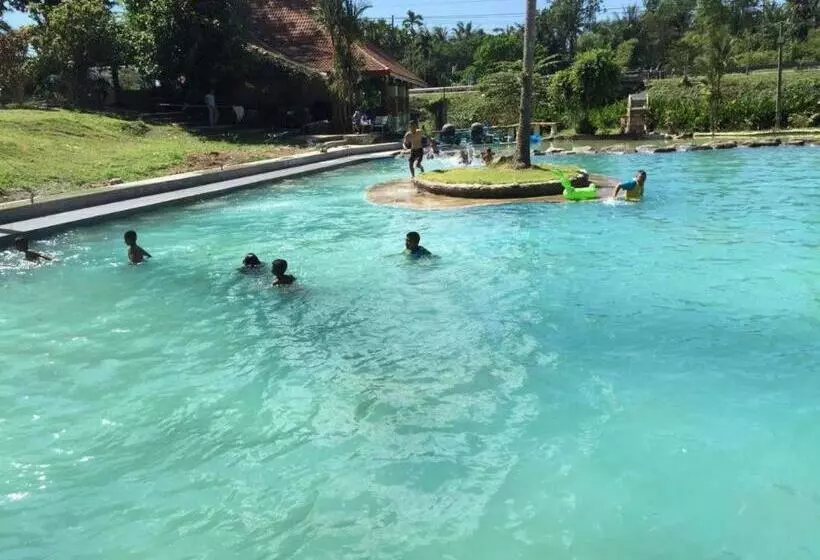 Hotelli Ranong Resort & Laguna