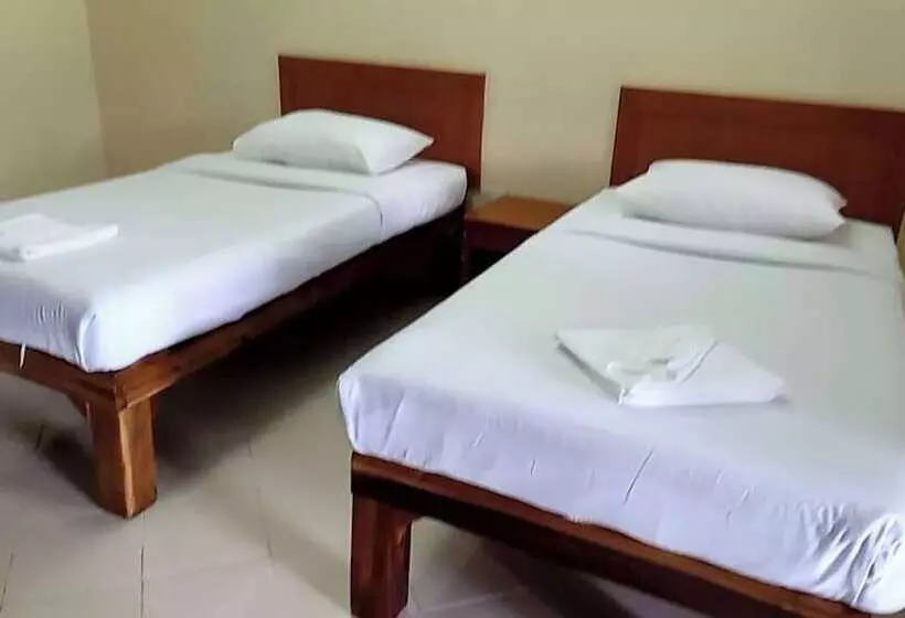 Hotelli Ranong Resort & Laguna