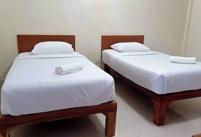 Hotelli Ranong Resort & Laguna