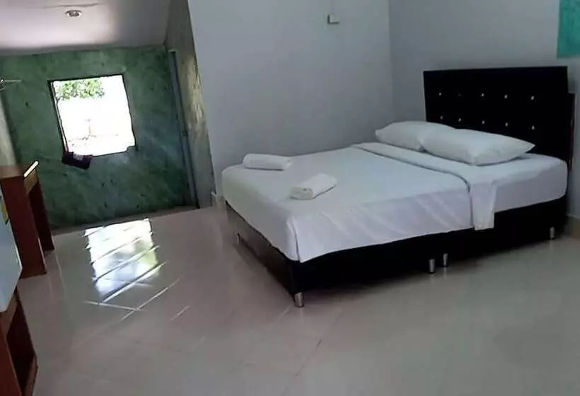 Hotelli Ranong Resort & Laguna