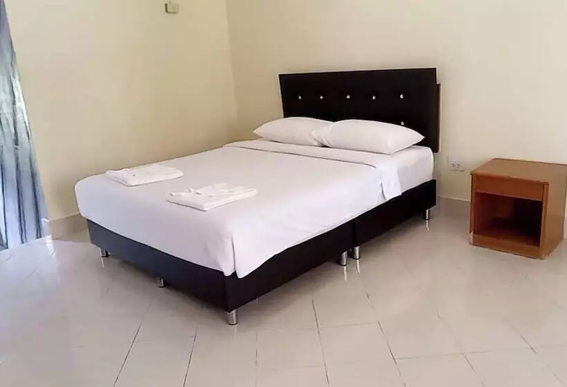 Hotelli Ranong Resort & Laguna