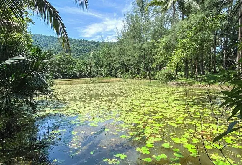 Hotelli Ranong Resort & Laguna