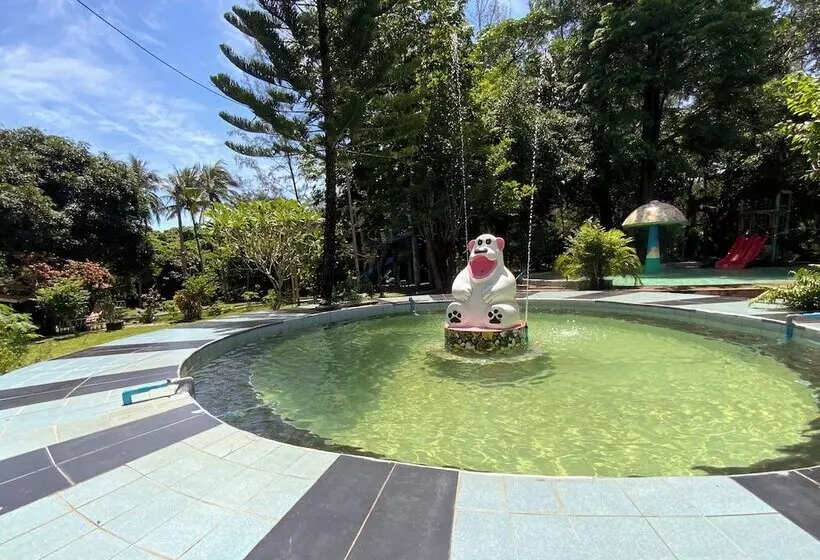 Hotelli Ranong Resort & Laguna