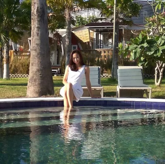 ホテル Umah Tinjung Resort