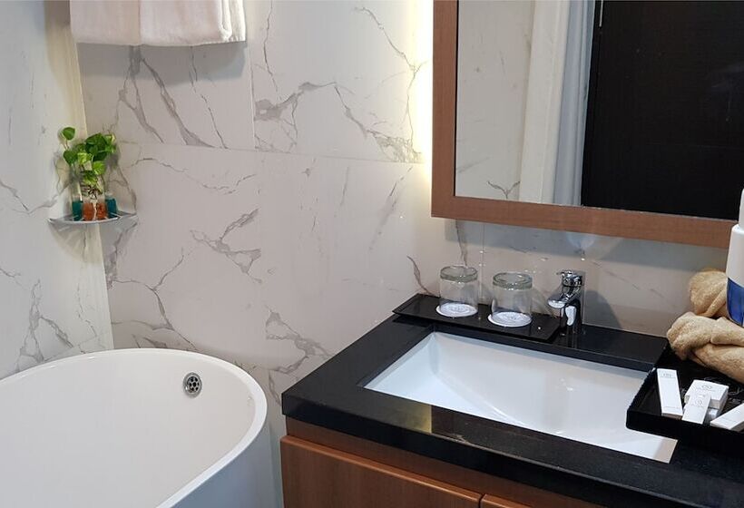 Novena Hotel By Azana