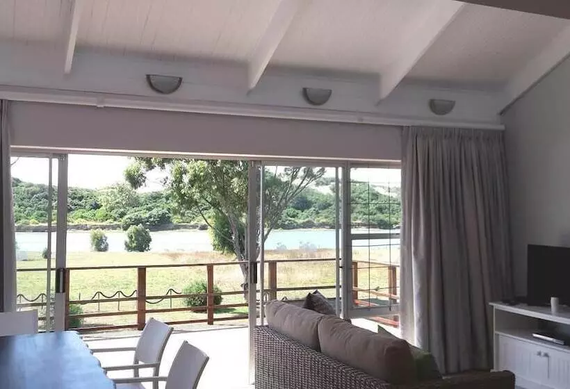 Majatalo Addo Riverview Lodge