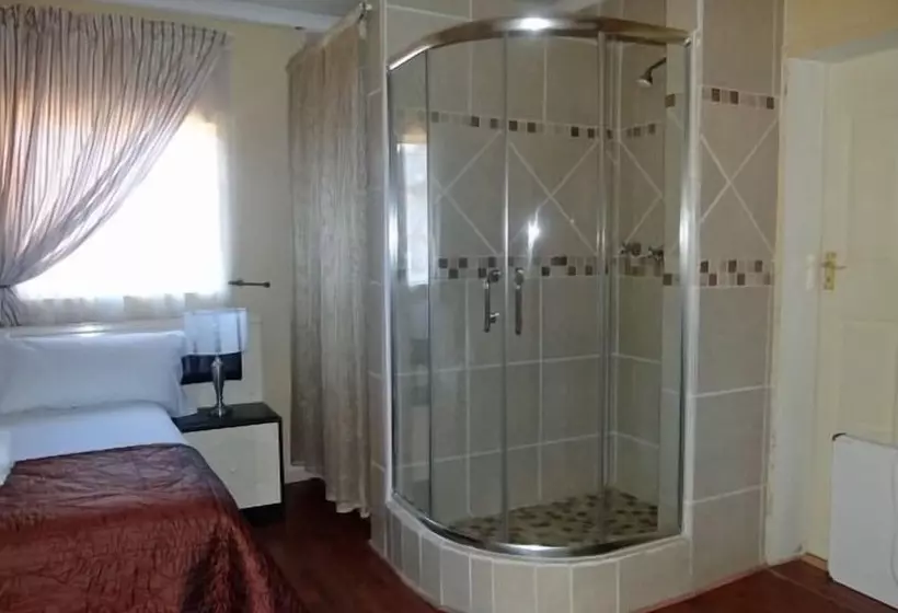 Majatalo Aligeo Guest House