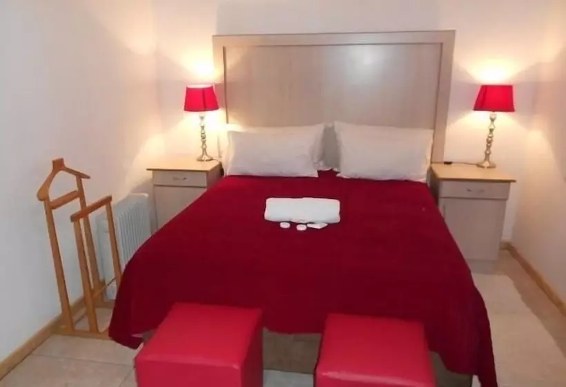 Majatalo Aligeo Guest House