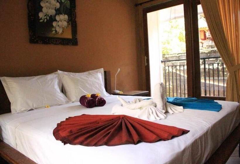 פנסיון Klipes Guest House