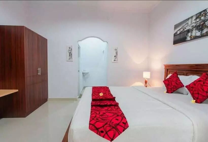 Majatalo Two Made's Guest House