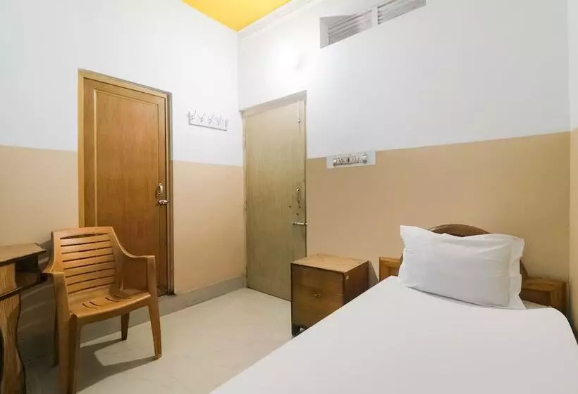 Spot On 60195 Hotel Rajvansh