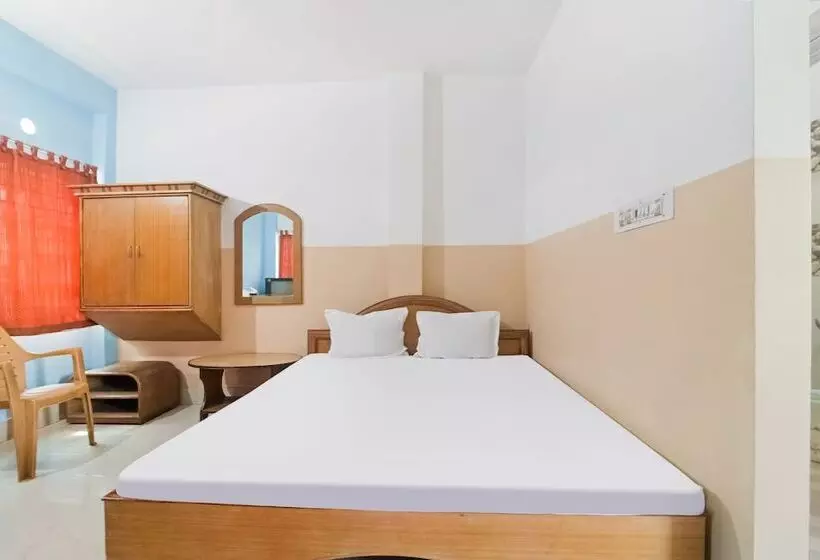 Spot On 60195 Hotel Rajvansh