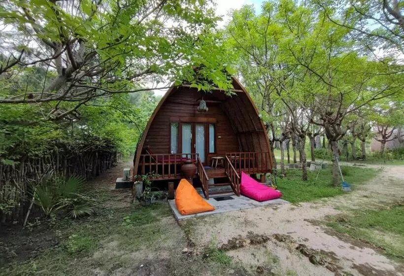 Retkeilymaja Wajonata Sumba